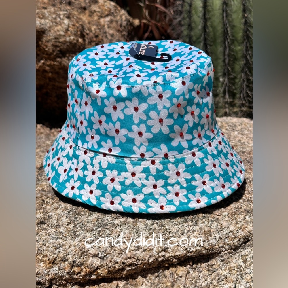 NWT Adorable Dazzle Daises Bling Bucket Hat By Candy Did It!